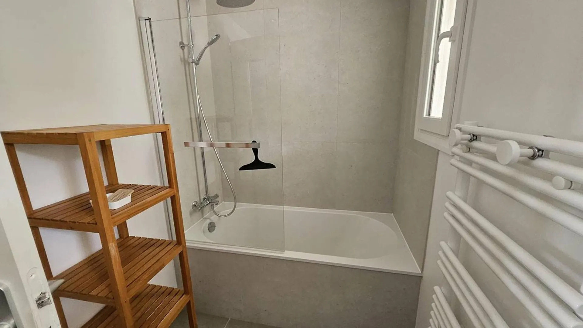 Holiday home Rez De Villa Avec Piscine Privee Chauffee Et Jardin, A 1 Km De La Mer - Fr-1-768-79 Saint-Peire-sur-Mer France